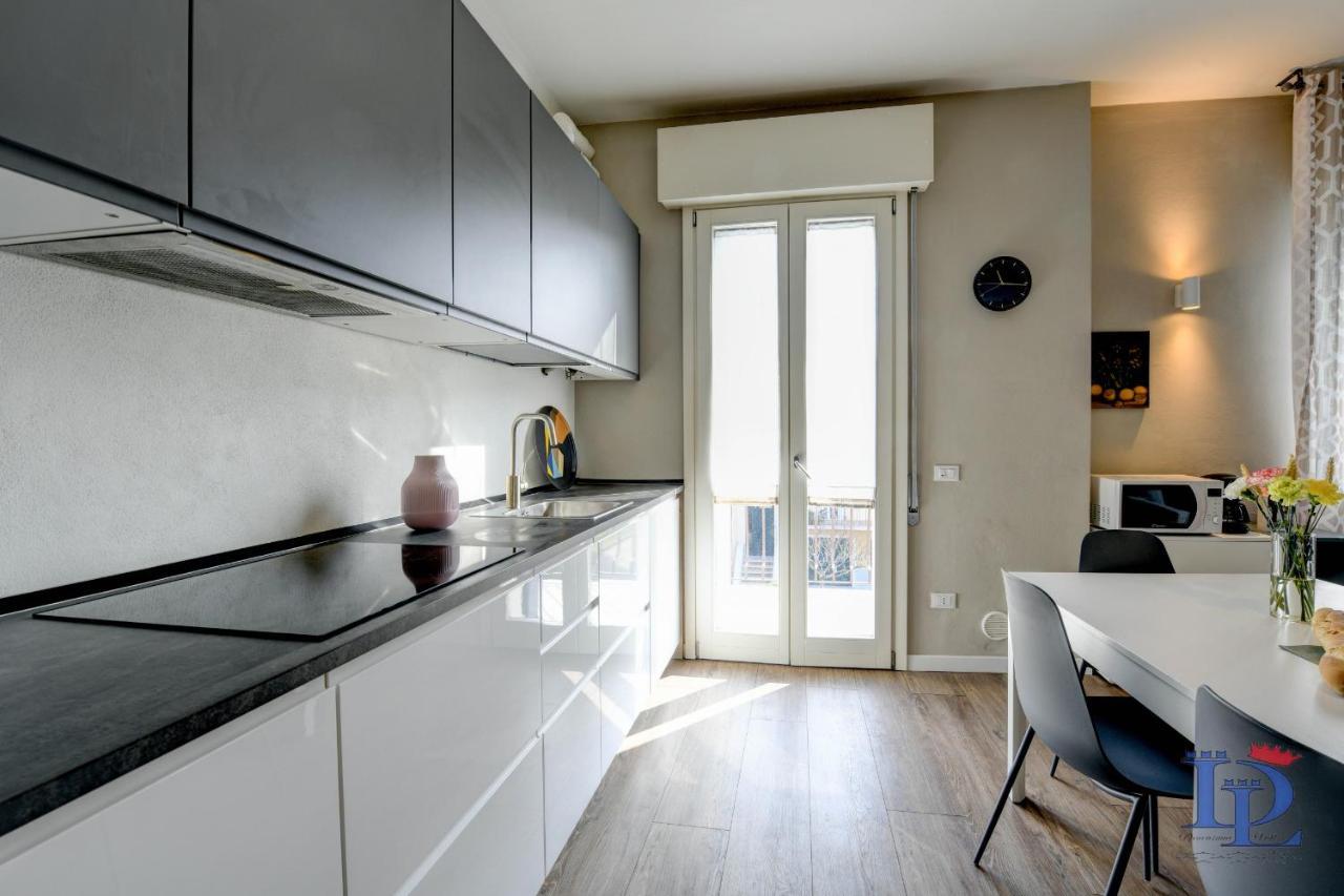 Desenzanoloft Official Partner Marriott Homes & Villas - Bacco Family Apartment Desenzano del Garda Buitenkant foto